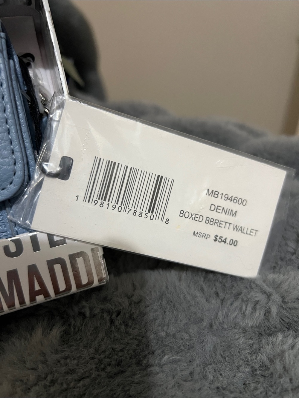 Steve Madden Bbrett Blue Embossed Logo Wallet / Wristlet NWT retail $54 - Picture 2 of 7